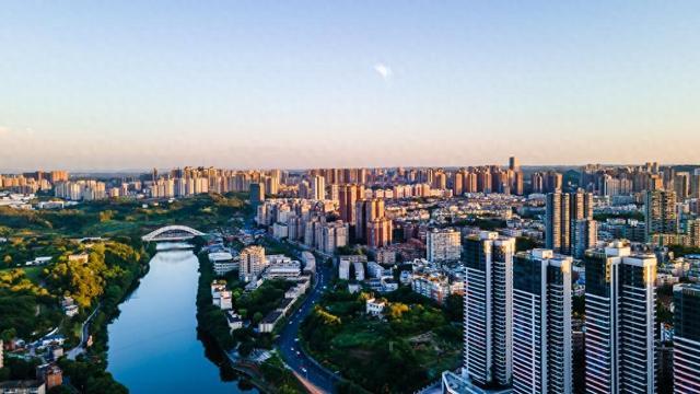 四川自貢:買房最高獲11萬元補貼,已掛牌出售、出租住房不計入家庭住房套數